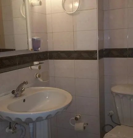 Hotell Ergen 2*